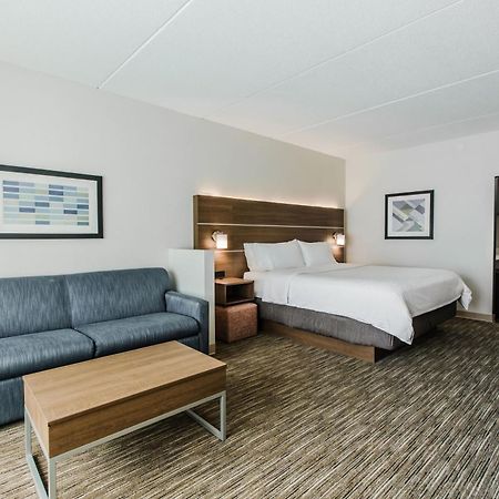 Holiday Inn Express&Suites - Welland Exteriör bild